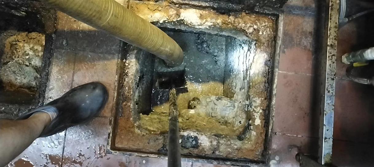 海拉尔污水池清理一般都有毒气，怎么预防中毒呢？